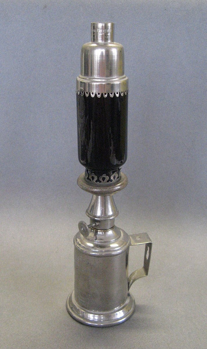 Light For A Photo Lab. Pigeon Light And Light-tight Lantern.-photo-2