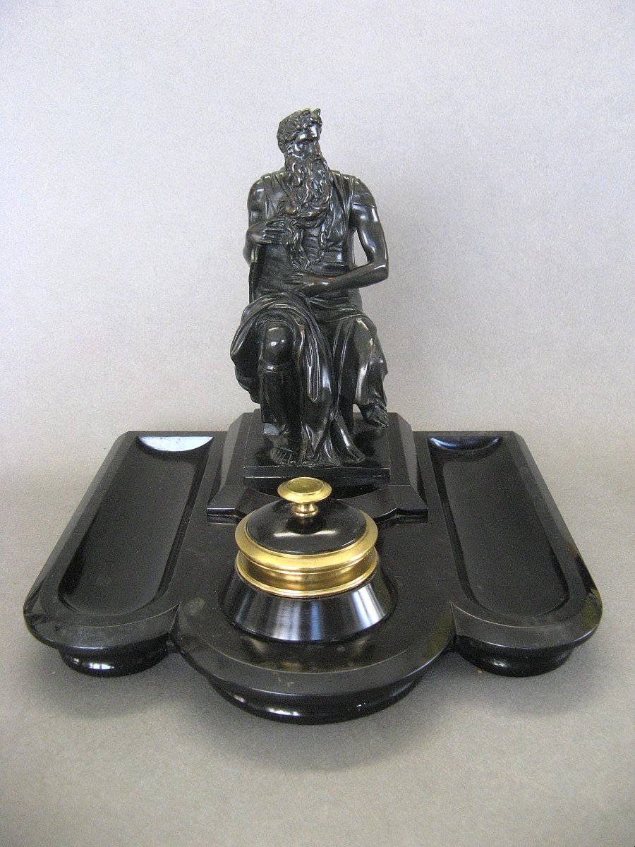 Encrier en marbre et bronze représentant "Moïse" de Michel-Ange XIXe.