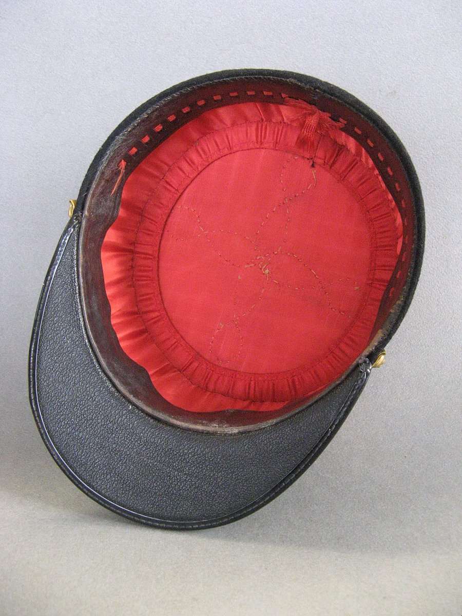 Infantry Commander's Kepi With Model 1931 Carrying Case.-photo-1