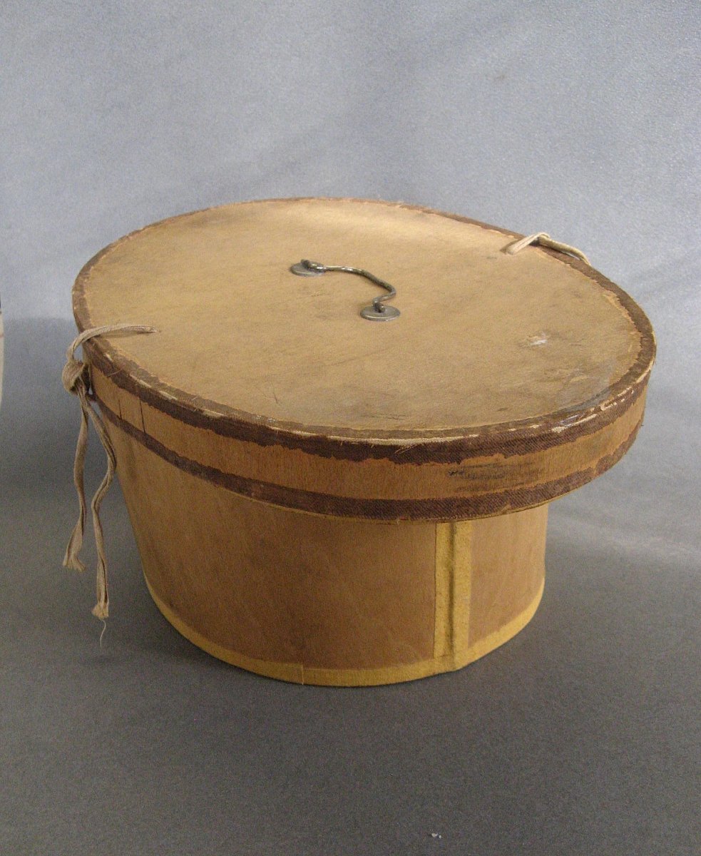Infantry Commander's Kepi With Model 1931 Carrying Case.-photo-4