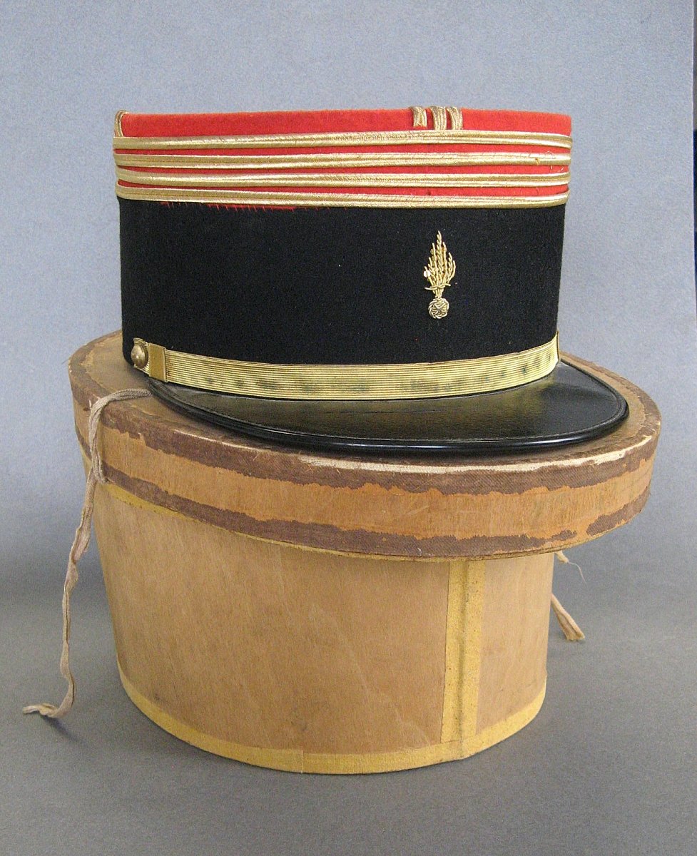Infantry Commander's Kepi With Model 1931 Carrying Case.