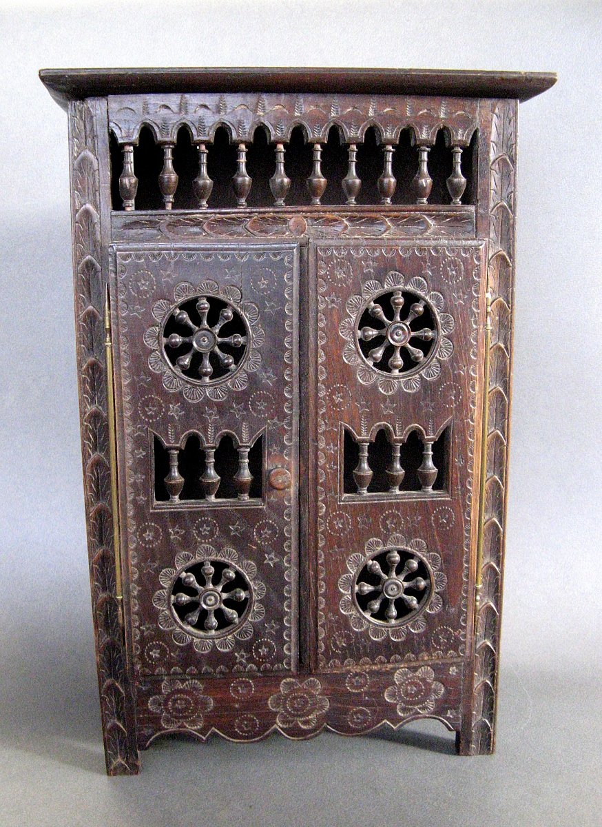 Miniature Carved Wooden Breton Cabinet - Late 19th Century.