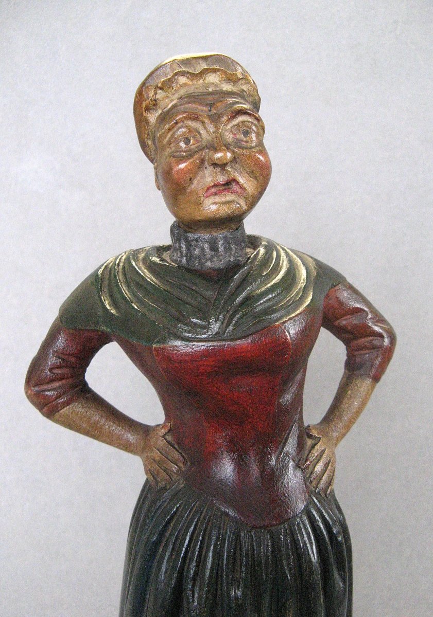 Caricature XIXe en bois sculpté polychrome de la femme peuple.-photo-3