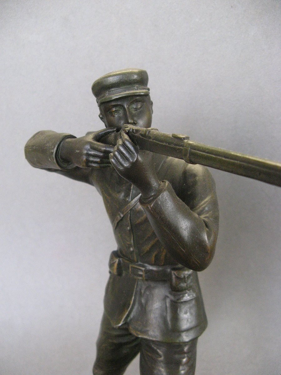 Statuette  " Au Tir " par Henry Fugère  19e/20e.-photo-3