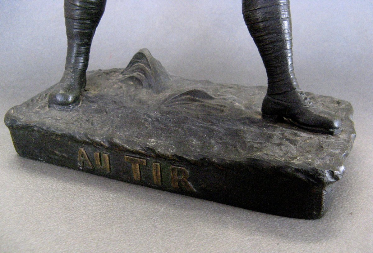 Statuette  " Au Tir " par Henry Fugère  19e/20e.-photo-2