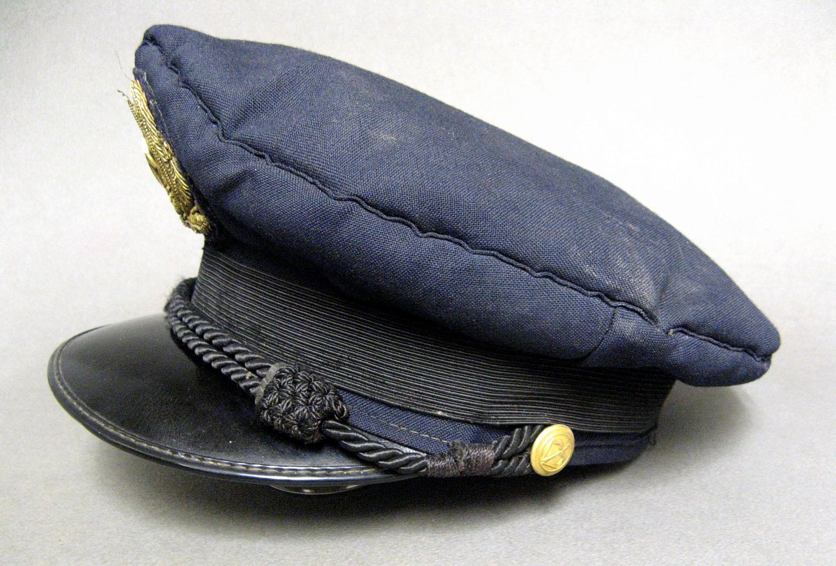 Casquette de Pilote Commandant de Bord de la Compagnie Aérienne Italienne ALITALIA.-photo-3