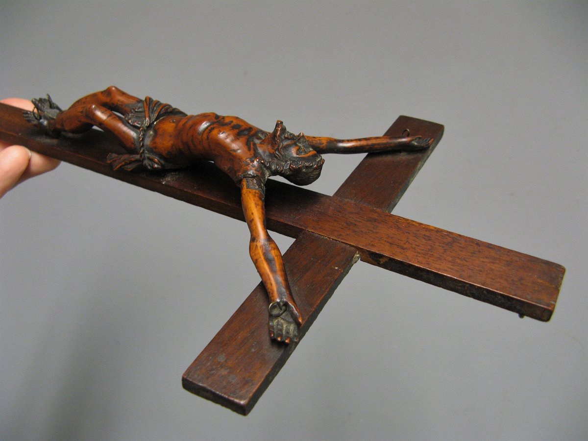 Crucifix. Christ In Cross In Carved Boxwood XVIII.-photo-3