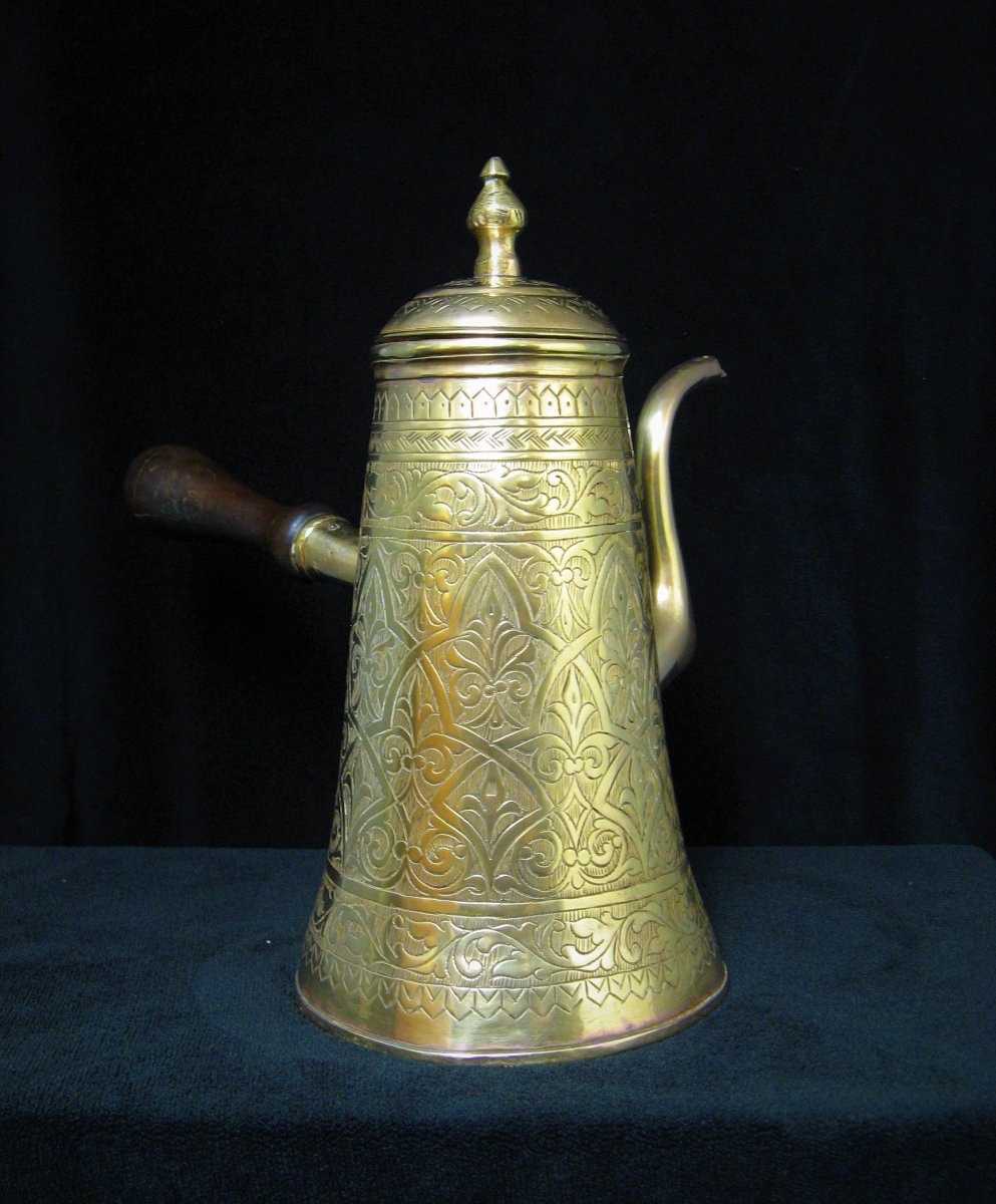 Yellow Copper Jug. Oriental Art Nineteenth.-photo-1