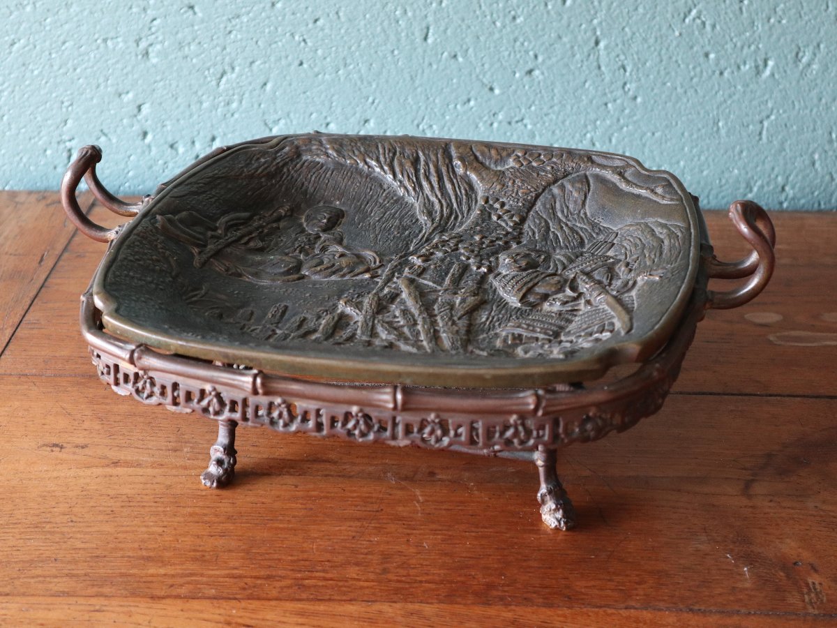 Plateau En Bronze au Décor De Samouraï. Japon XIXe. 