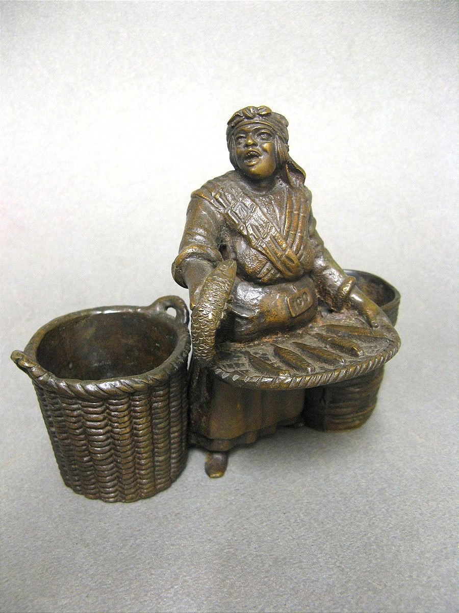 Nineteenth Bronze Pyrogen. The Creole Fish Merchant.-photo-3