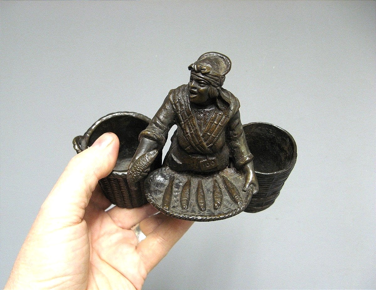 Nineteenth Bronze Pyrogen. The Creole Fish Merchant.-photo-1