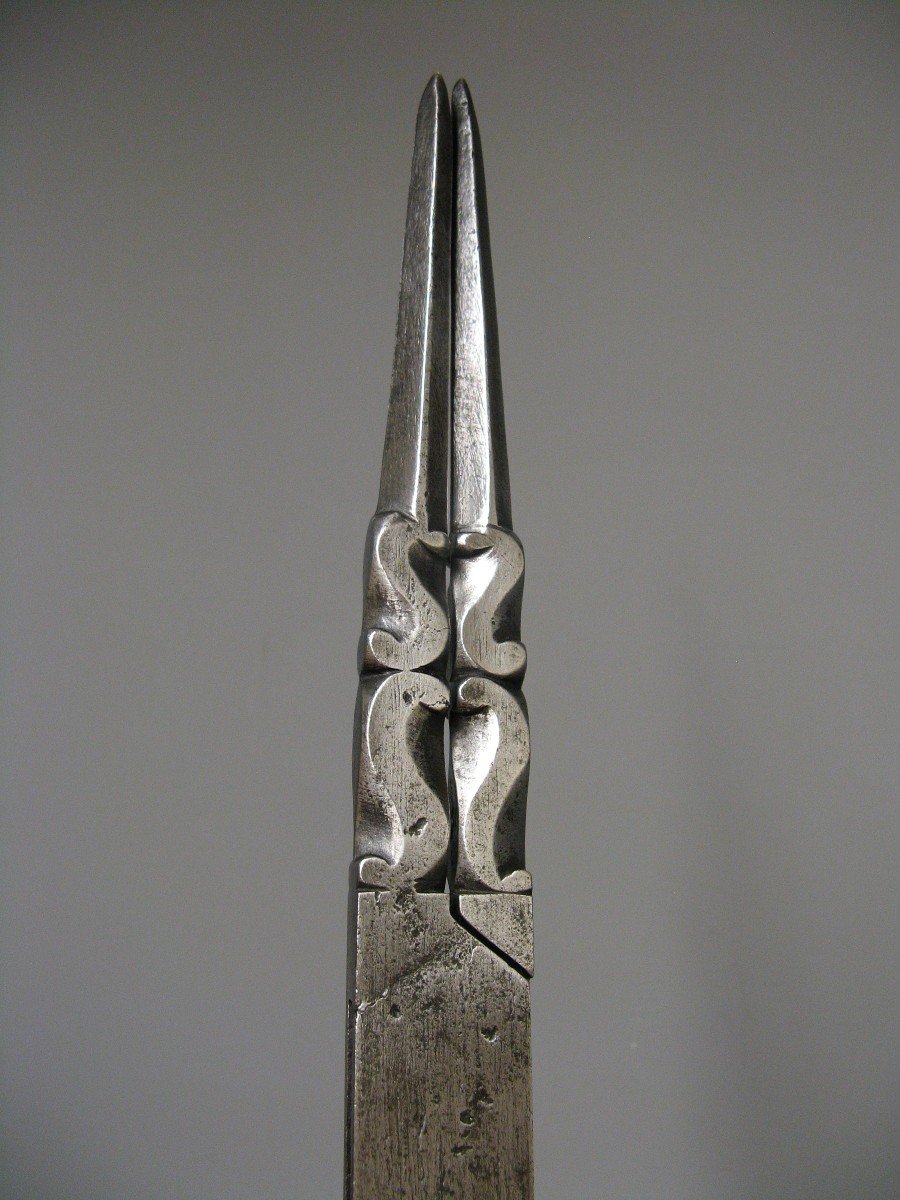 Imposing 18th Century Stone Cutter Apparatus Compass.-photo-4