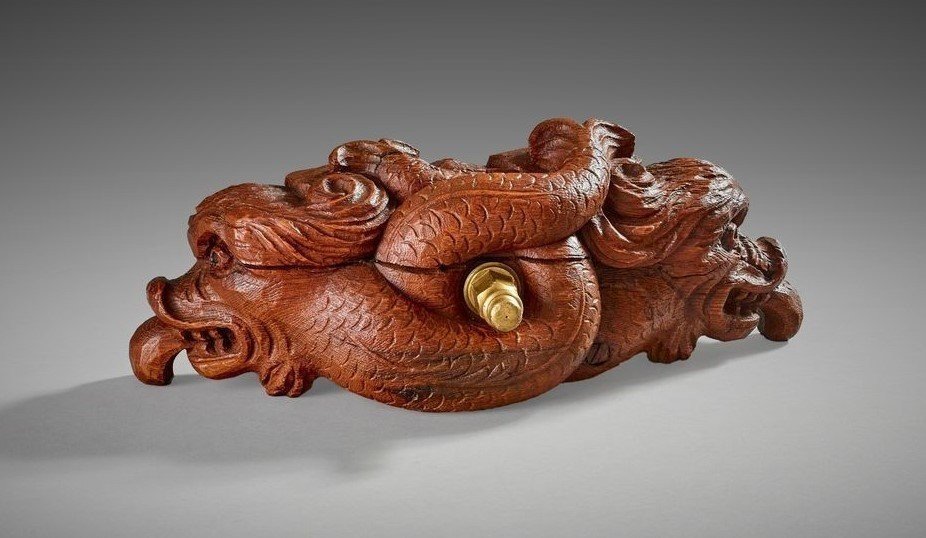 Eighteenth Carved Oak Lightning Lock Or Key.-photo-4