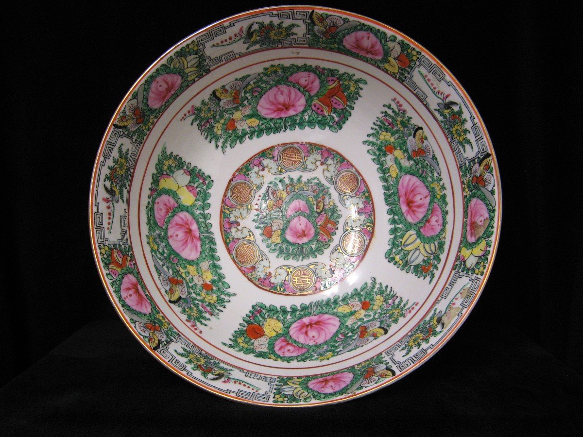 Large Chinese Porcelain Punch Bowl.-photo-4