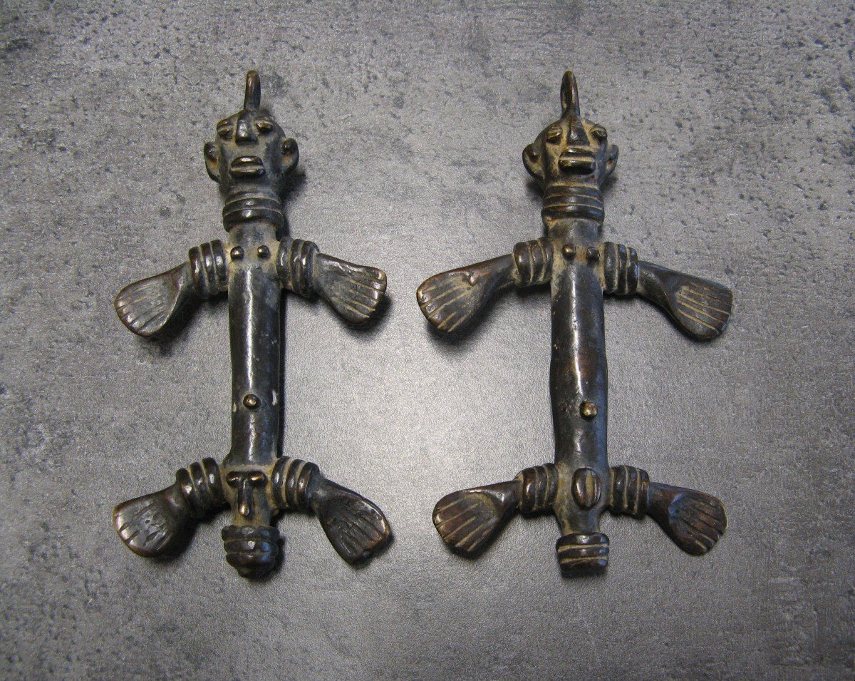 Couple Lobi Du Burkina Faso. Pendentif En Bronze.