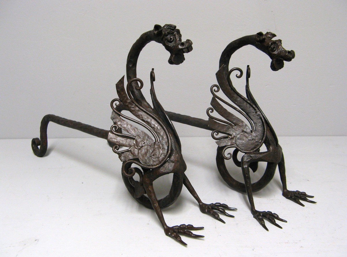 Paire De Chenets En Fer Forgé Modèle Aux Dragons-photo-2