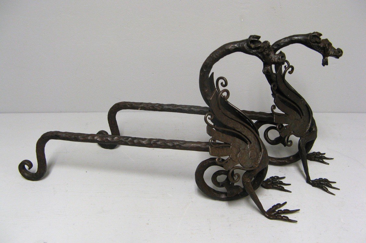 Paire De Chenets En Fer Forgé Modèle Aux Dragons-photo-3