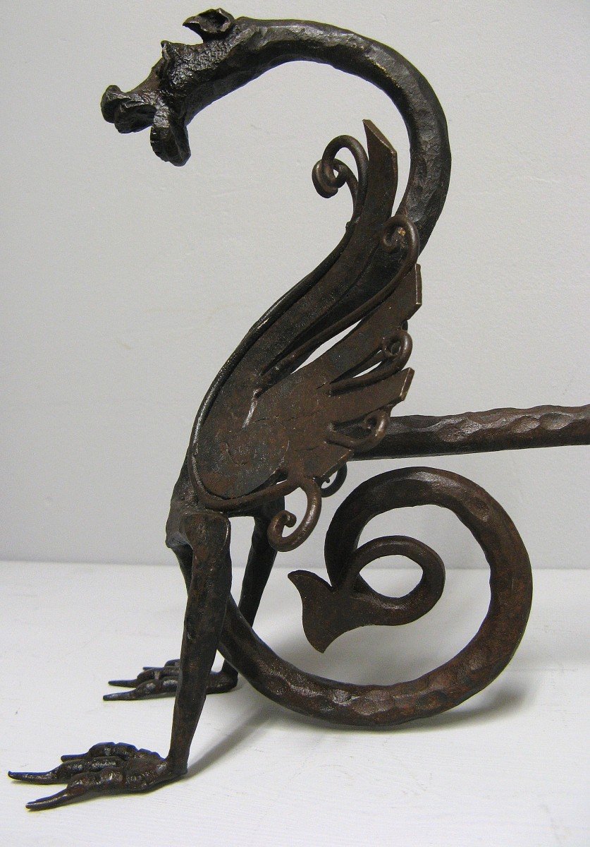 Paire De Chenets En Fer Forgé Modèle Aux Dragons-photo-2
