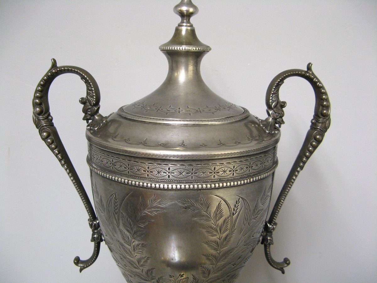 Nineteenth Tea Fountain. Mid-victorian Samovar.-photo-2