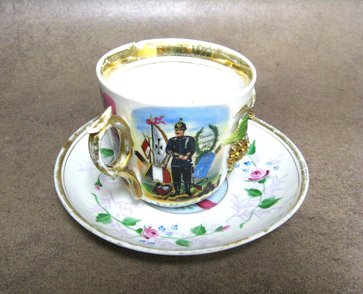 Large Reservist Cup With Painted Scenes And Legends - Prussia 1900.