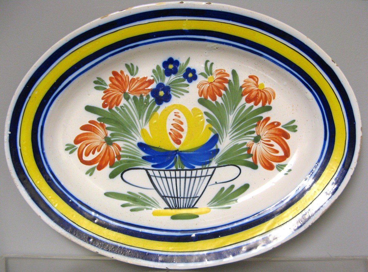 Large Ceramic Oval Dish From Quimper Nineteenth.