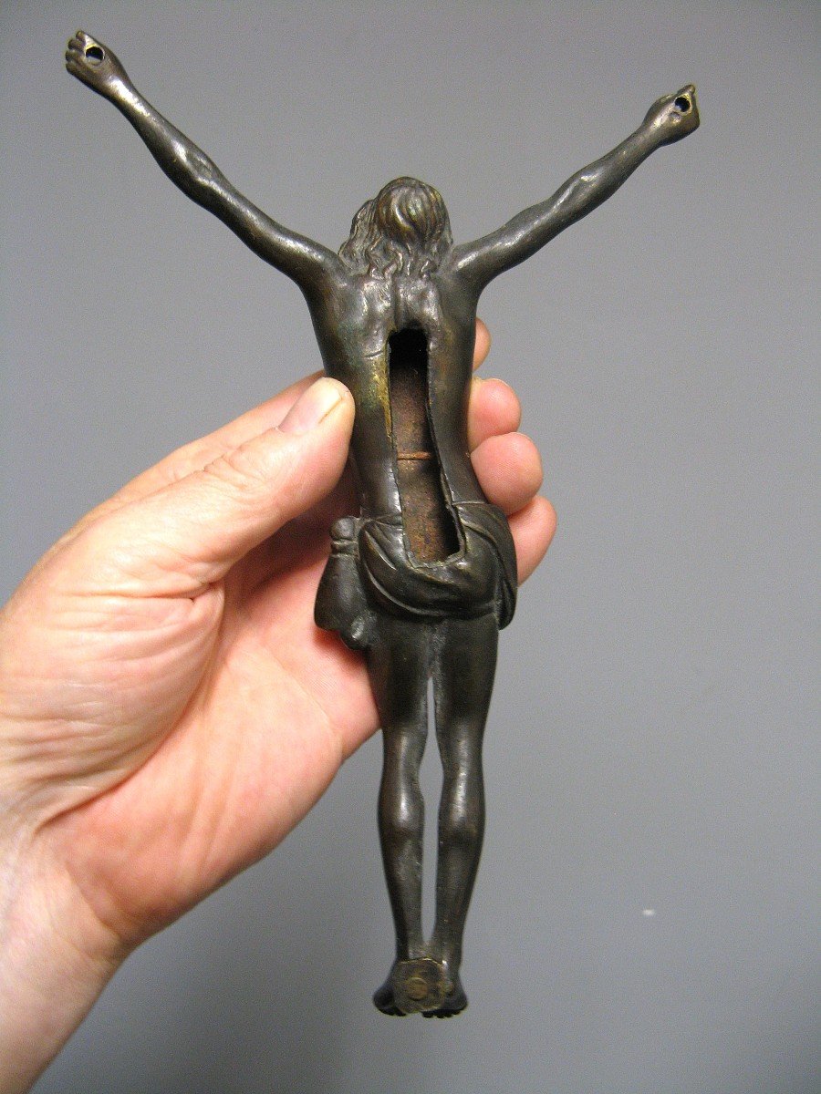 Christ In Eighteenth Bronze.-photo-3