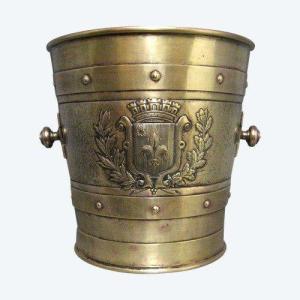 Champagne Bucket With The Coat Of Arms Of The City Of Lille From The 19th Century.
