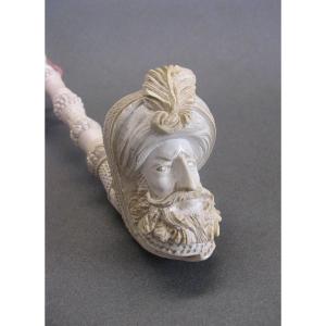 Grande Pipe En écume De Mer Représentant Une Tête De Sultan.