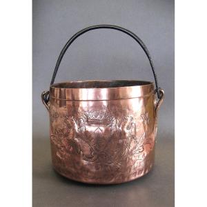 Chaudron En Cuivre XVIIe/XVIIIe. Armoirie Avec Couronne De Comte Et fleur de Lys.