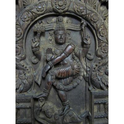 Tableau En Bois Sculpté XIXe. Représentant La Déesse Shiva.