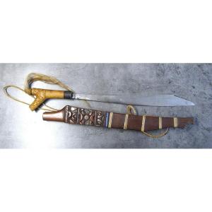 Dagger/ Saber Dayak - Mandau.