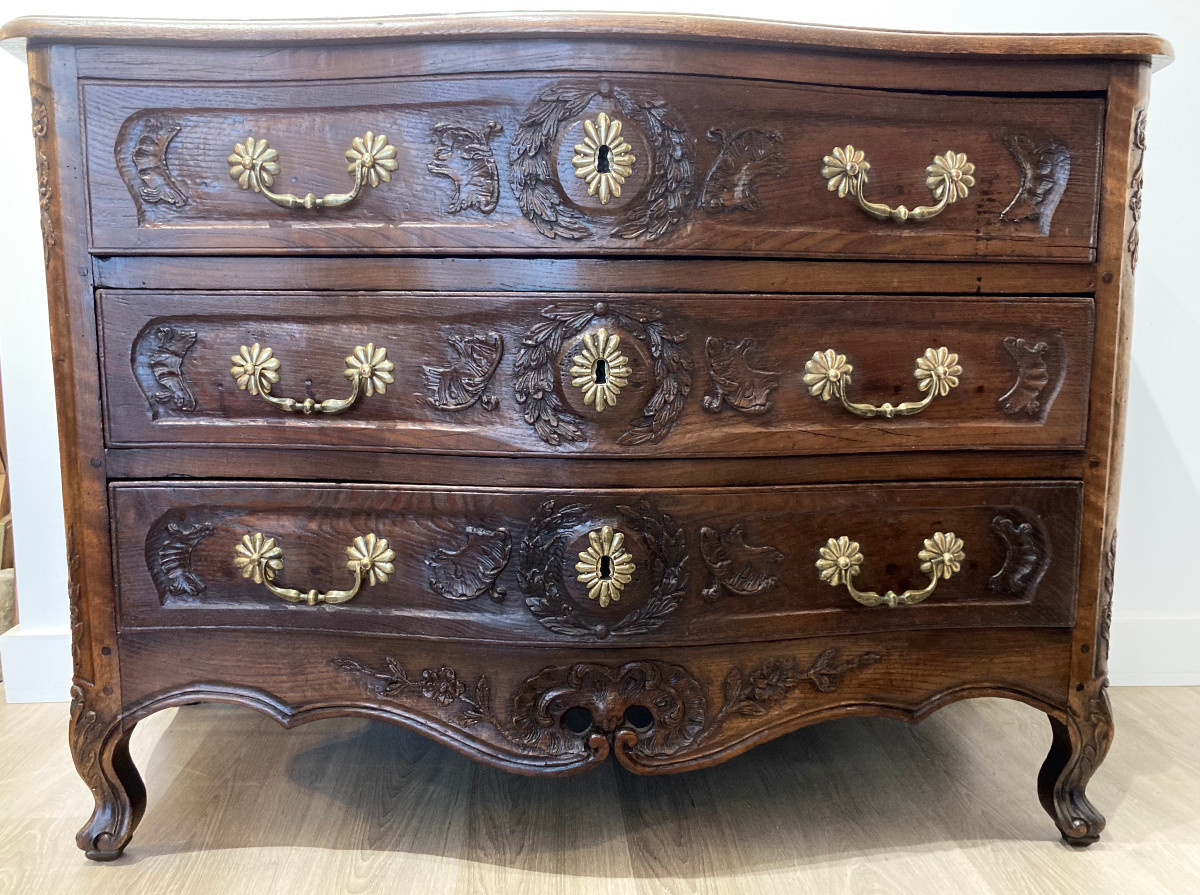 18th Century Chest Of Drawers