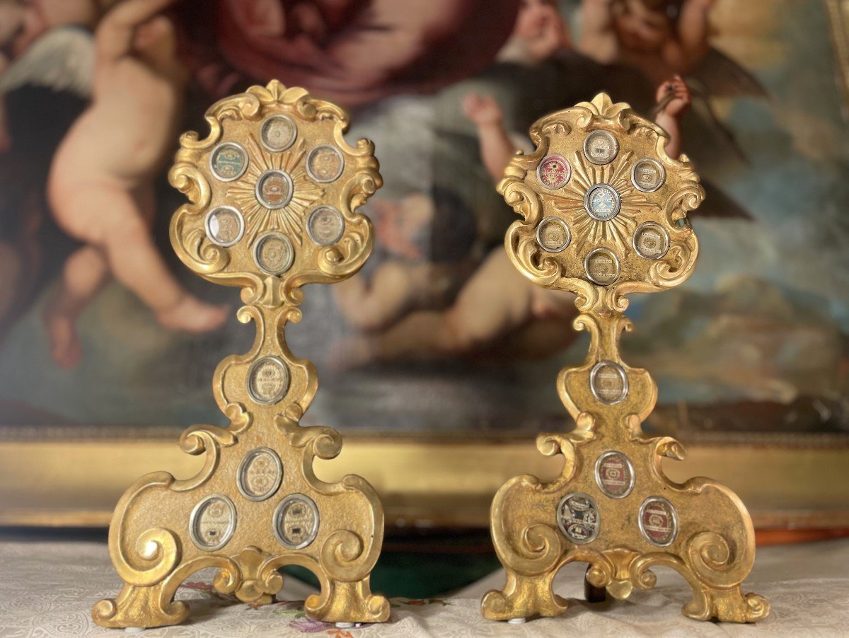 Pair Of Monstrance-reliquaries With 22 Capsules - 18th Century