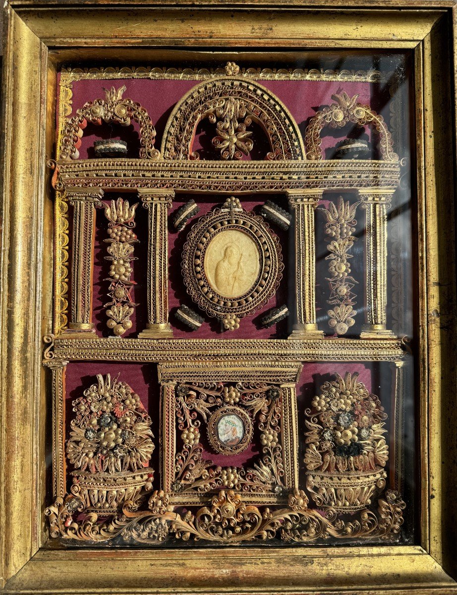 Large Paperolles Reliquary With Tabernacle Decor - Early 19th Century
