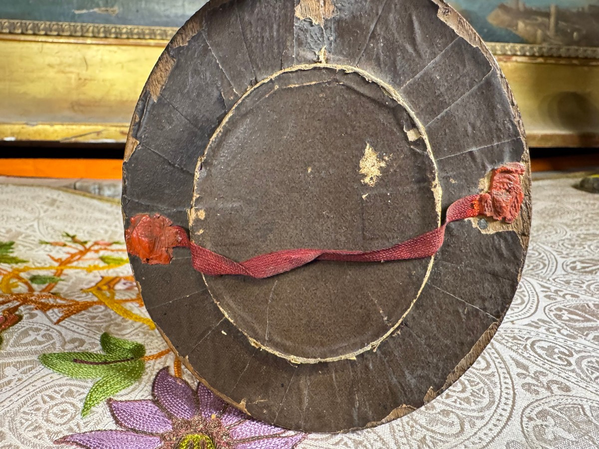 Paperolle Oval Reliquary - 19th Century-photo-1