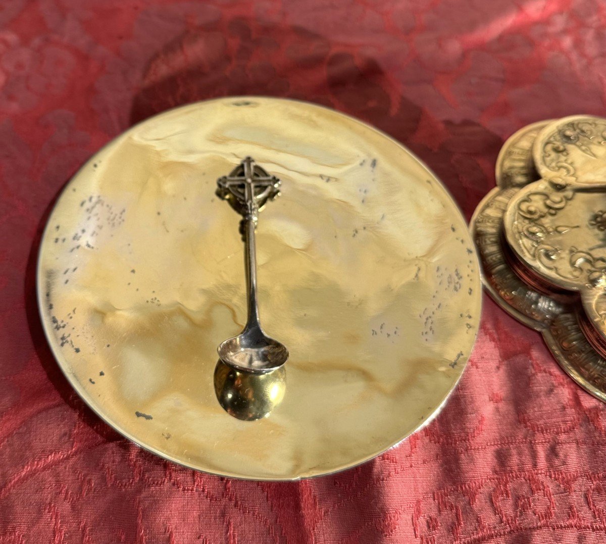 Calice, Patène Et Cuillère En Vermeil Et Laiton – Circa 1600 -photo-5