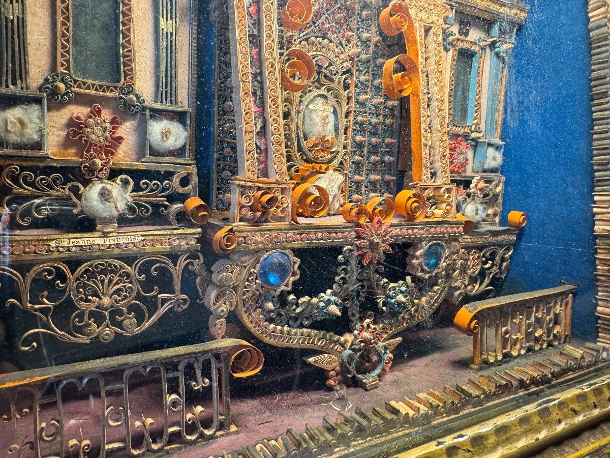 Visitandine Work - Paperolle Reliquary - Late 18th Century-photo-2