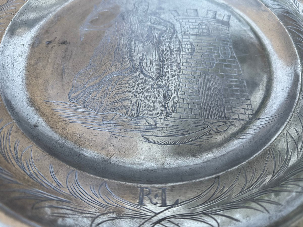 Pewter Dish With Engraved Decoration Of Saint Barbara - 1747 -photo-4