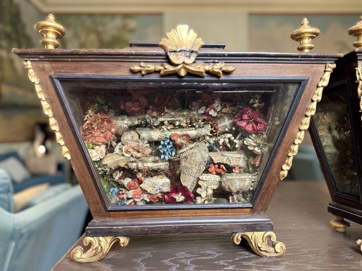 Série De Quatre Chasses Reliquaires Italiennes – XVIIIe-photo-2
