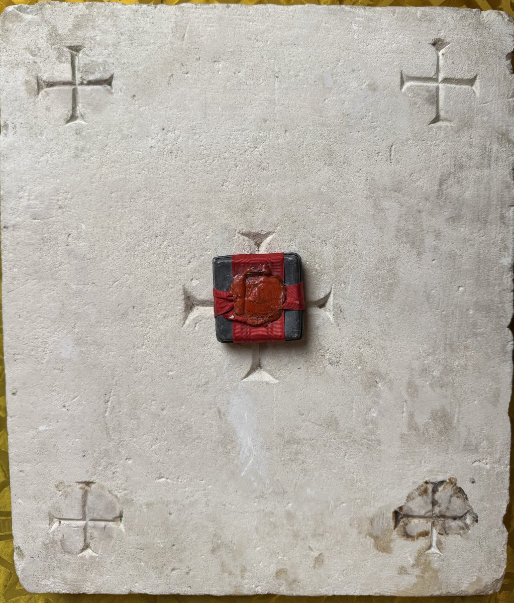 Pierre d'Autel En Calcaire Et Sa Relique Indépendante – XIXe -photo-4