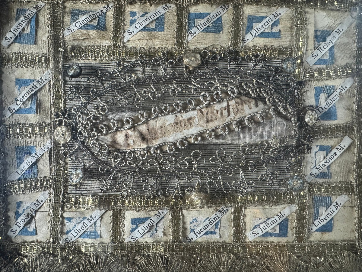 Reliquaire aux 17 reliques dont  … du lait de la Vierge - XIXe 