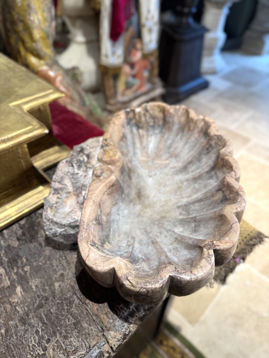 Paire de bénitiers de chapelle – XVIIIe -photo-2