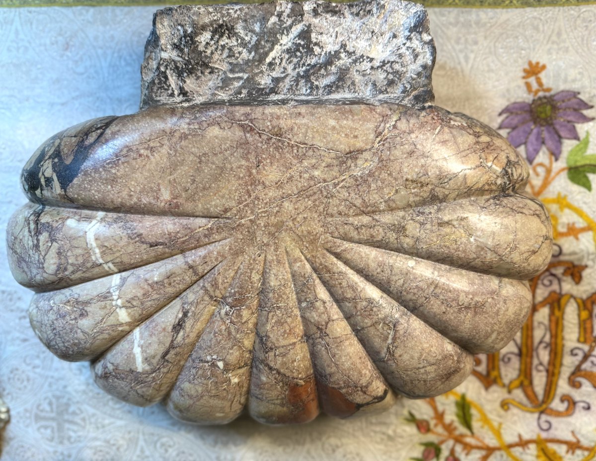 Paire de bénitiers de chapelle – XVIIIe -photo-5