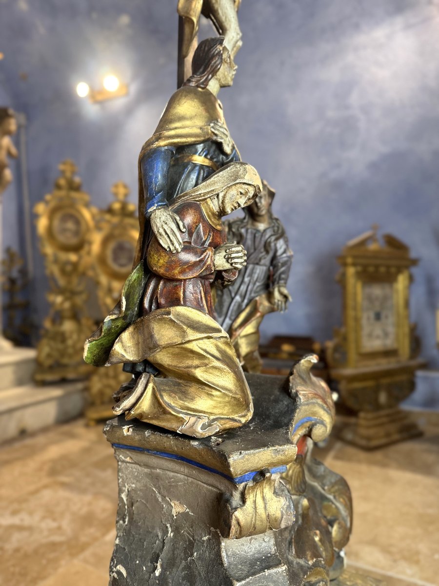 Important Crucifixion Group – 18th Century-photo-3