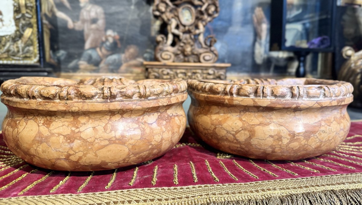 Pair Of Italian Marble Holy Water Fonts - 18th Century -photo-4
