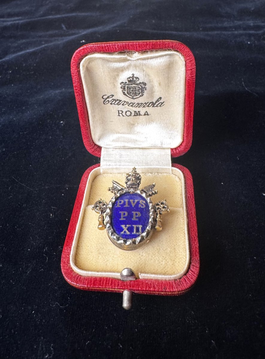 Badge Of Holiness For Secret Chamberlains  - 20th Century 