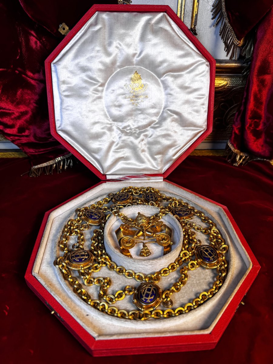 Secret Chamberlain's Collar Bearing The Coat Of Arms Of Pius XI—20th Century