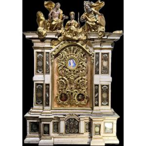 Large Reliquary Altarpiece And Its Predella – Circa 1675
