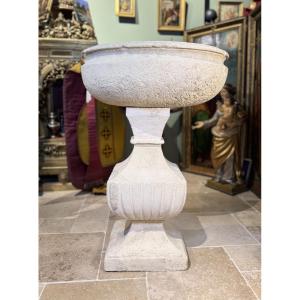 Imposant Bénitier En Pierre - XVIIe 