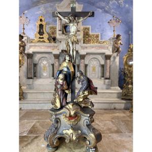 Important Crucifixion Group – 18th Century